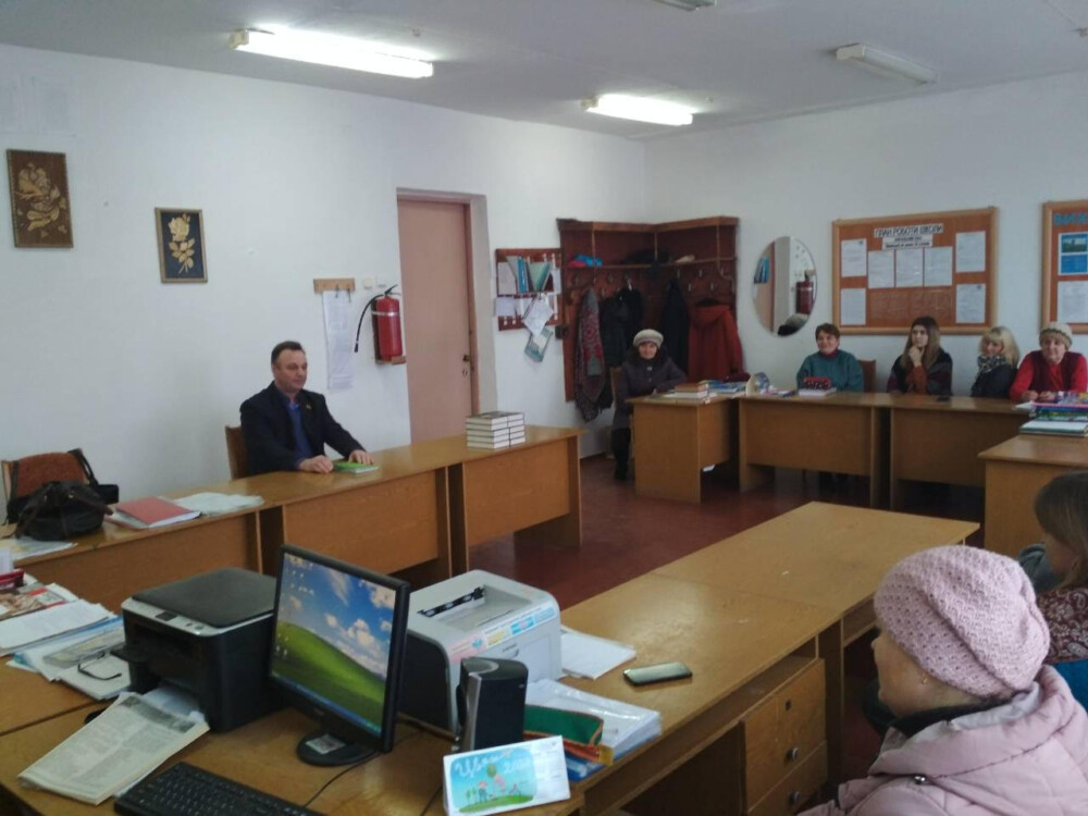 Зустріч iз виборцями в селі Вікнине