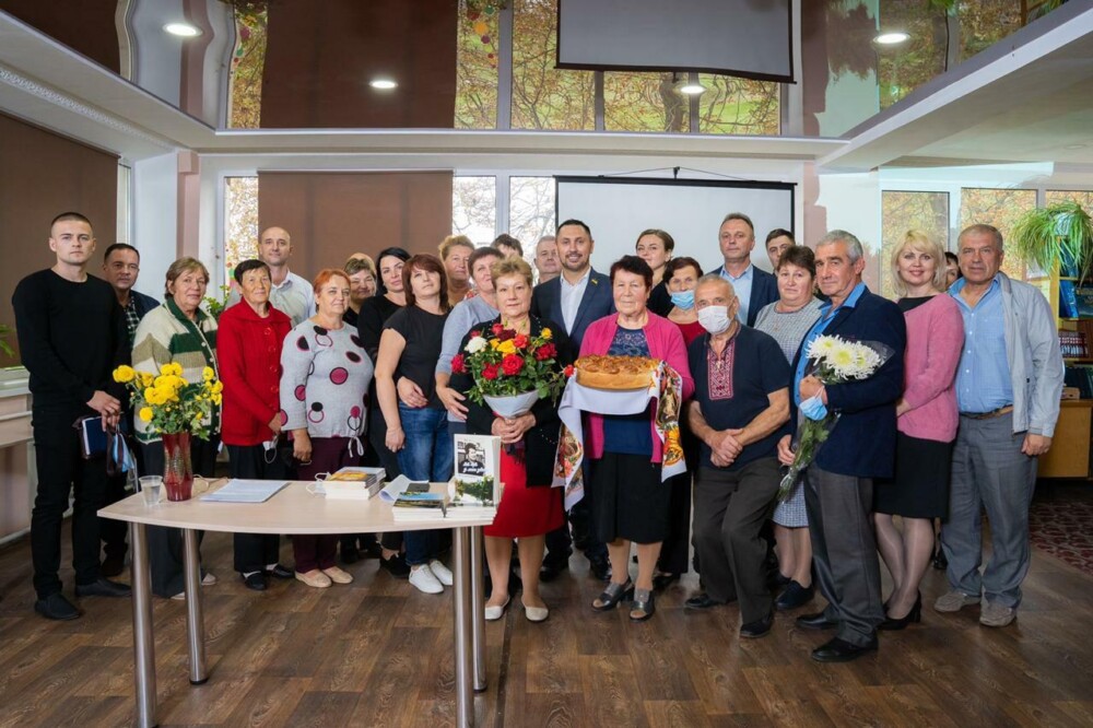 «Освіта та знання – основа для становлення успішної країни» – нардеп Андрій Стріхарський провів зустріч з виборцями в бібліотеці на Черкащині