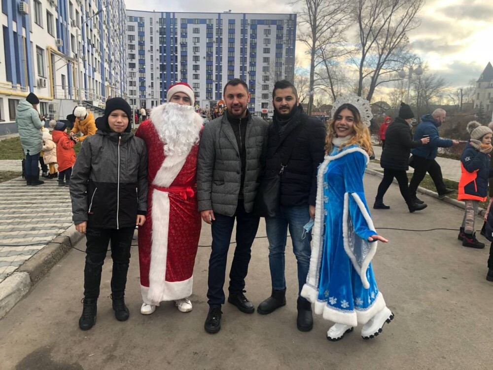 Новорічне свято з запаленням вогників на ялинці у ЖК «Рів’єра»