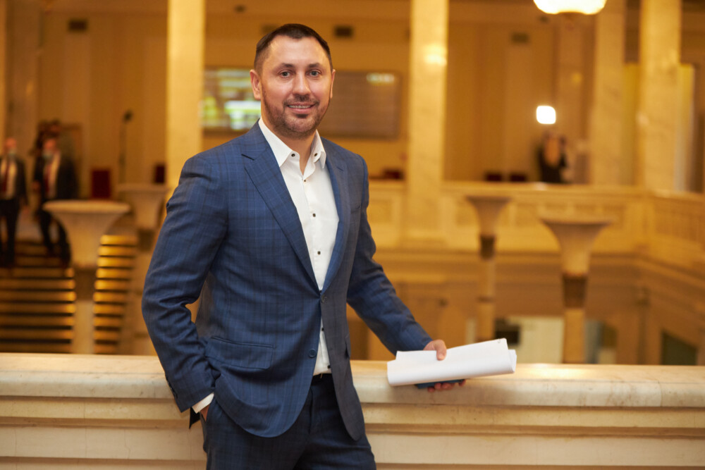 Виступ Зеленського у Раді: Стріхарський підсумував плани президента