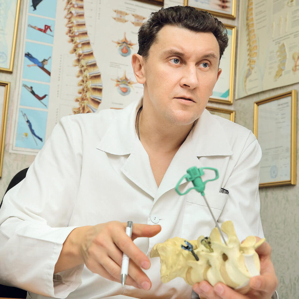Андрій Стріхарський нагородив Олександра Печиборща Грамотою Верховної Ради